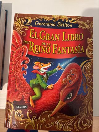 Regreso al Reino de la Fantasía: ¡Libro con olo...