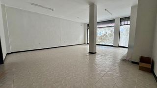 Local comercial en venta en Pumarín en Gijón