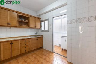 Piso en venta en Camino de Ronda - Rosaleda en Granada