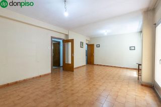 Piso en venta en Camino de Ronda - Rosaleda en Granada