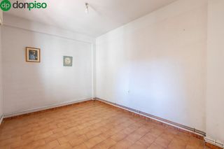 Piso en venta en Camino de Ronda - Rosaleda en Granada