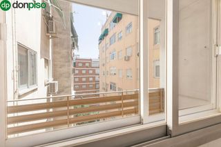 Piso en venta en Camino de Ronda - Rosaleda en Granada