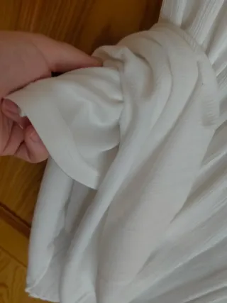 Vestido de verano blanco bordado