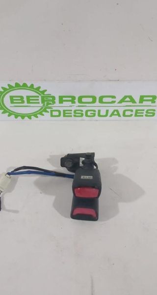 Enganche cinturón hyundai 898302r000wk i30 155552