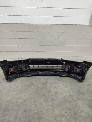 Parachoques delantero plateado VW Golf 7 de 2017