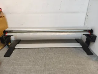 Soporte y cortador papel regalo LEGRO
