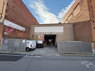 Nave industrial en venta en Segle XX en Terrassa