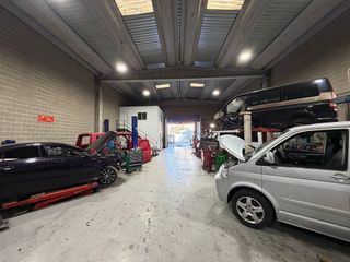 Nave industrial en venta en Segle XX en Terrassa