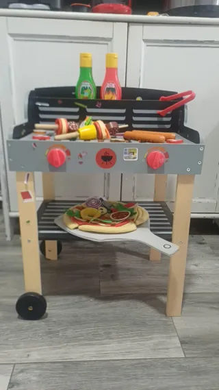 Barbacoa de madera con accesorios