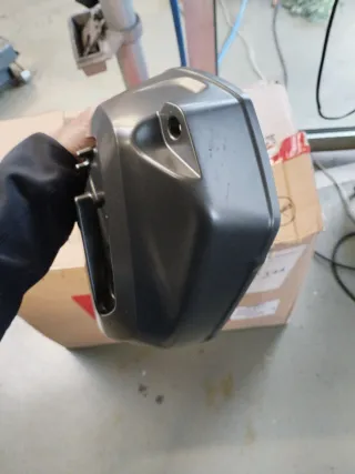 Tapa culata BMW R1250GS izq 7923593