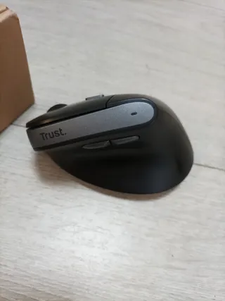 Trust Yuno Ratón Vertical Inalámbrico Ergonómico