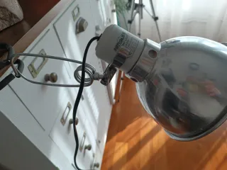 Lámpara Flexo de metal y aluminio