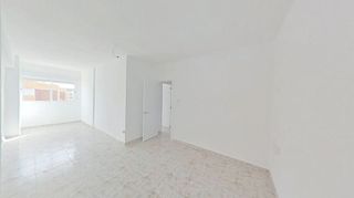 Piso en venta en Ciutat Fallera en Valencia