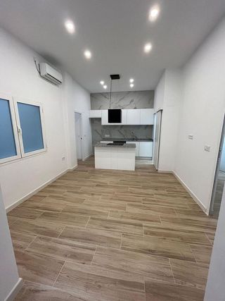 Piso en alquiler en Centro en Alicante