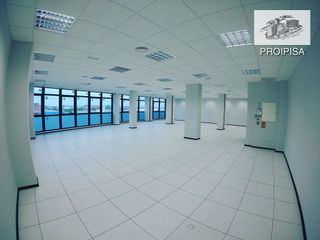 Nave industrial en venta en Casco Histórico de Vallecas en Madrid