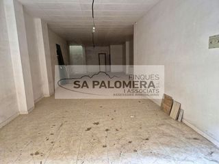 Local comercial en venta en Els Pavos en Blanes