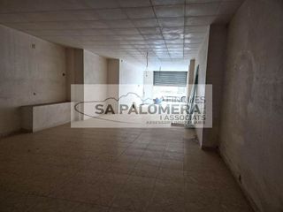 Local comercial en venta en Els Pavos en Blanes