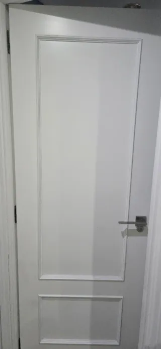 Puertas 7 ciegas y  3 con cristal