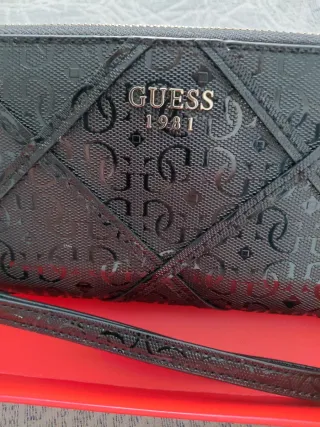 Cartera Guess Negra con Asa