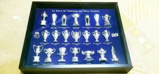 Colección Vitrina Sala de trofeos. Real Madrid.