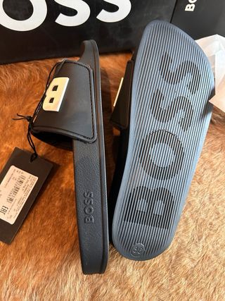 Chanclas Boss Negras y Blancas Talla 36