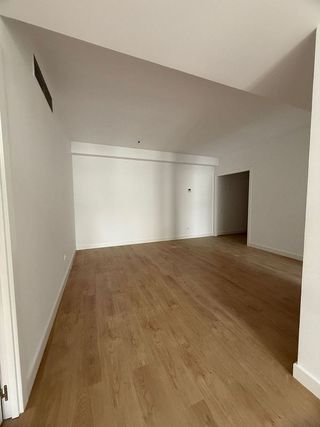 Piso en alquiler en Almagro en Madrid