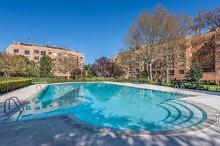 Piso en alquiler en Piovera - Conde Orgaz en Madrid
