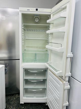 Nevera Liebherr Blanca