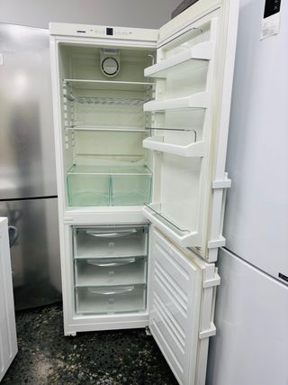 Nevera Liebherr Blanca