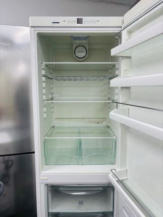 Nevera Liebherr Blanca