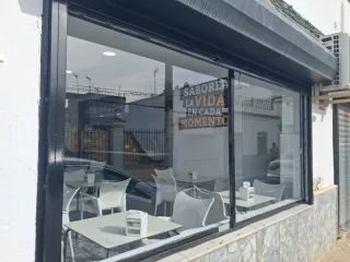 Bar cafetería sin cocina en bellavista