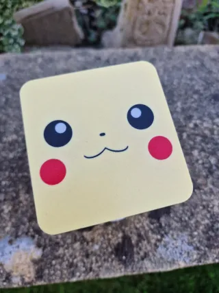 Caja para cartas Pokémon - Pikachu