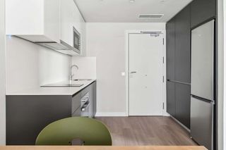 Piso en alquiler en Ensanche de Vallecas - Valdecarros en Madrid