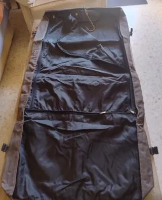 Maleta Portatraje Marrón.