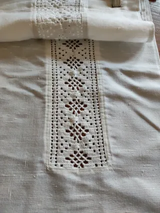 Visillo vintage con crochet. Precio de uno.