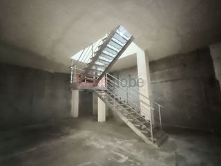 Local comercial en venta en Milán - Pumarín - Teatinos en Oviedo