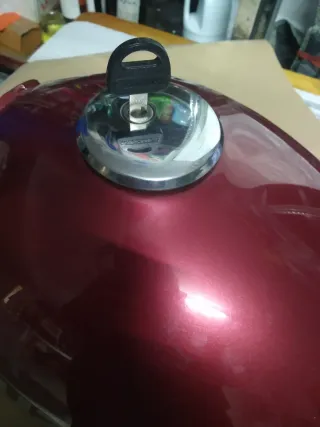 Depósito Suzuki TU - GN Rojo