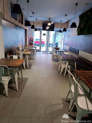 Local comercial en venta en Linares