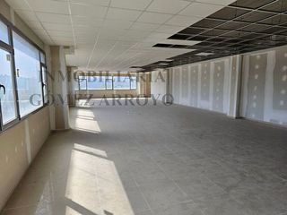 Oficina en venta en Venta de Baños