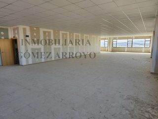 Oficina en venta en Venta de Baños