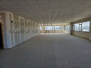 Oficina en venta en Venta de Baños