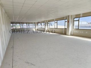 Oficina en venta en Venta de Baños