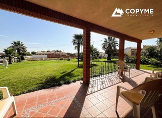 Chalet en venta en Novés