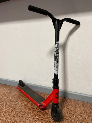 Patinete Freestyle Rojo y Negro