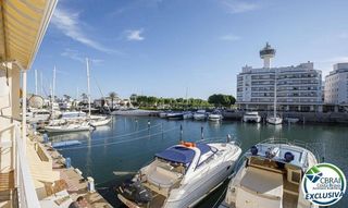 Piso en venta en Empuriabrava en Castelló d´Empúries