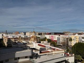 Piso en alquiler en Nervión en Sevilla