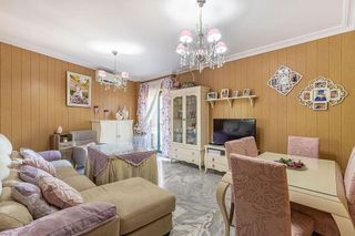 Piso en venta en Cervantes en Granada