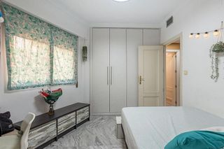 Piso en venta en Cervantes en Granada