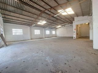Nave industrial en venta en Mas Rampinyó - Carrerada en Montcada i Reixac