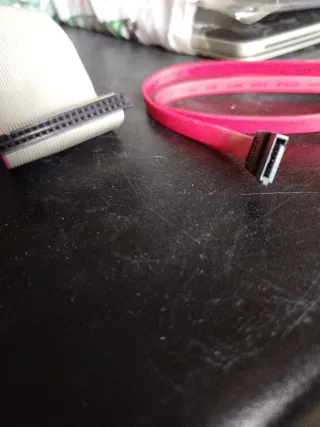 Cables de ordenador IDE y SATA